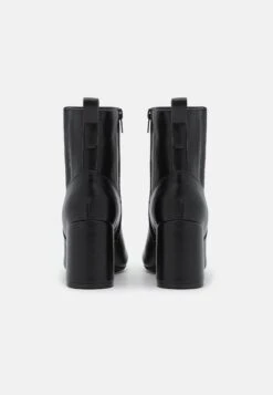 Anna Field Korte Laarzen - Black 9 Anna Field Korte Laarzen - Black -Anna Field Verkoop 5d2d432fbb5944eab4f8cbec25e459e2